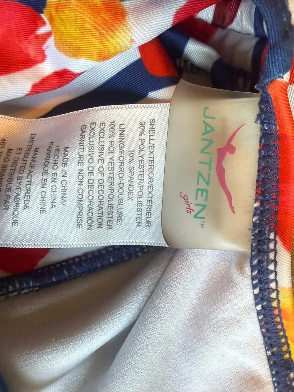 Jantzen girls two piece swimsuit with reversible bottoms size 7